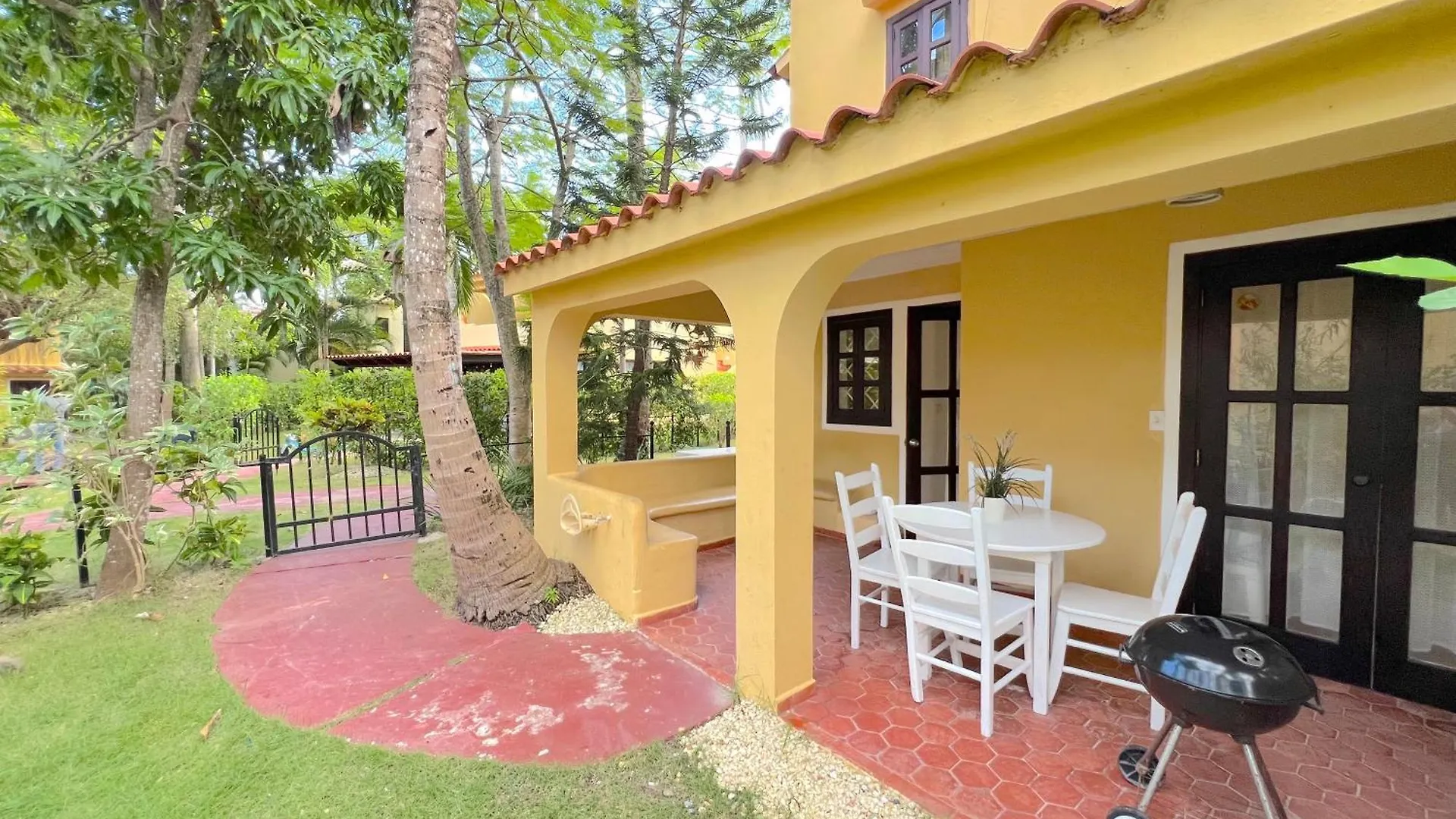 Aparthotel Caribbean Village Playa Los Corales Punta Cana