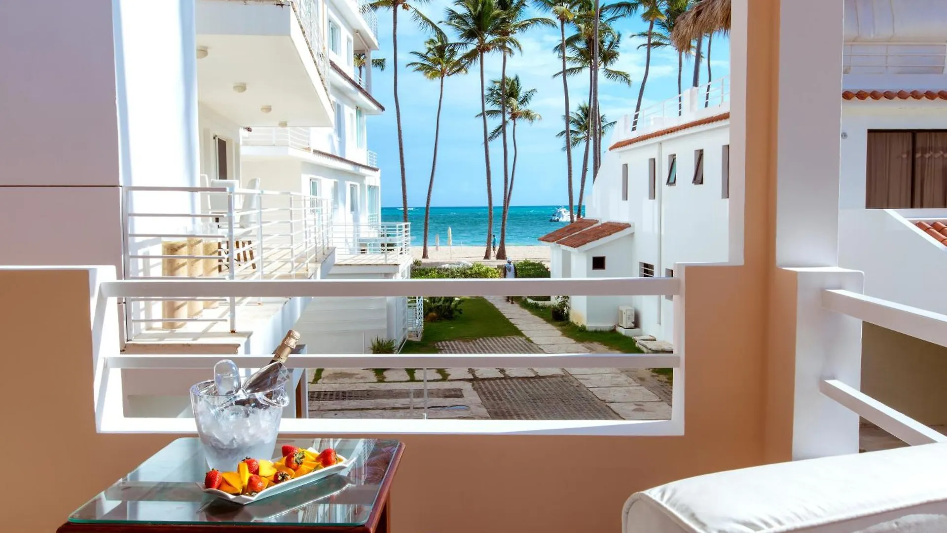 Aparthotel Caribbean Village Playa Los Corales Punta Cana