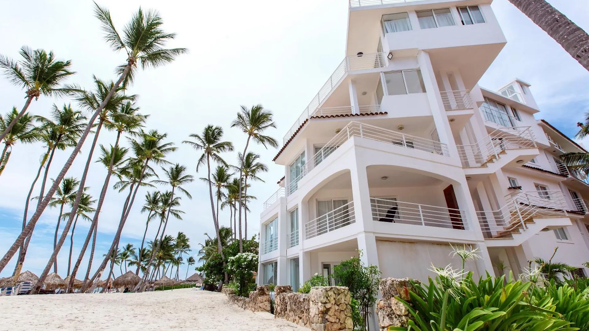 Aparthotel Caribbean Village Playa Los Corales Punta Cana